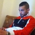 kariim 42 سنة