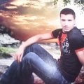 naderE 38 سنة