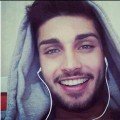adam555 35 سنة