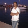 Youfs 44 سنة