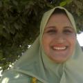 manil 44 سنة