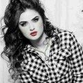 Emy8890 30 سنة