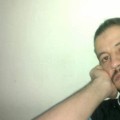 أحمد8619 39 سنة