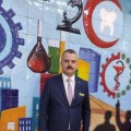 فائز 37 سنة