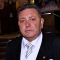 johnsoly 72 سنة
