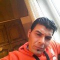 zeen 38 سنة