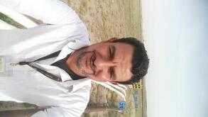 انا أعزب، 50 سنة هنا من أجل البحث عن شريك لتحقيق 0 تعرف عليّ أكثر من خلال بروفايلي، فربّ صدفة خير من ألف ميعاد.