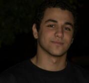 انا أعزب، 28 سنة هنا من أجل البحث عن شريك لتحقيق علاقة تعارف تعرف عليّ أكثر من خلال بروفايلي، فربّ صدفة خير من ألف ميعاد.