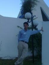 انا شاب ابلغ من العمر 34 سنة ابحث عن الحب الصادق انا شخصية هادئة رومانسي جدا مكافح واعمل علي الشيء ولا افقد الامل ابدا 
شخصية طموحة جدا واتطلع للوصول للافضل
عاشق...