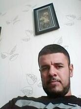 انا من حجاج، أعزب، 42 سنة هنا من أجل البحث عن شريك لتحقيق زواج عادي تعرف عليّ أكثر من خلال بروفايلي، فربّ صدفة خير من ألف ميعاد.