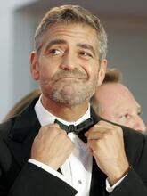 انا من شبرا الخيمه، أعزب، 43 سنة هنا من أجل البحث عن شريك لتحقيق زواج عادي تعرف عليّ أكثر من خلال بروفايلي، فربّ صدفة خير من ألف ميعاد.