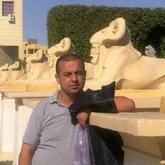 انا من خانيونس، متزوج، 48 سنة هنا من أجل البحث عن شريك لتحقيق زواج عادي تعرف عليّ أكثر من خلال بروفايلي، فربّ صدفة خير من ألف ميعاد.