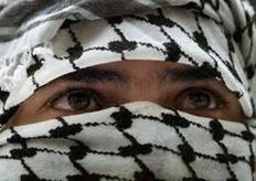 انا من البيره، أعزب، 41 سنة هنا من أجل البحث عن شريك لتحقيق علاقة تعارف تعرف عليّ أكثر من خلال بروفايلي، فربّ صدفة خير من ألف ميعاد.