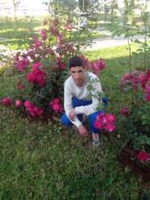 انا من القل، أعزب، 43 سنة هنا من أجل البحث عن شريك لتحقيق زواج عادي تعرف عليّ أكثر من خلال بروفايلي، فربّ صدفة خير من ألف ميعاد.
