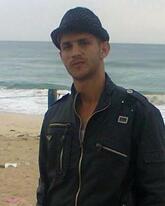 انا من baltim، أعزب، 34 سنة هنا من أجل البحث عن شريك لتحقيق زواج عادي تعرف عليّ أكثر من خلال بروفايلي، فربّ صدفة خير من ألف ميعاد.