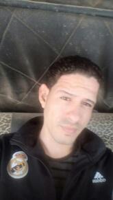 انا من قلين، أعزب، 38 سنة هنا من أجل البحث عن شريك لتحقيق زواج عادي تعرف عليّ أكثر من خلال بروفايلي، فربّ صدفة خير من ألف ميعاد.