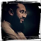 انا من الأربعين، متزوج، 42 سنة هنا من أجل البحث عن شريك لتحقيق زواج عادي تعرف عليّ أكثر من خلال بروفايلي، فربّ صدفة خير من ألف ميعاد.