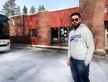 انا من كويارفي، أعزب، 36 سنة هنا من أجل البحث عن شريك لتحقيق علاقة تعارف تعرف عليّ أكثر من خلال بروفايلي، فربّ صدفة خير من ألف ميعاد.