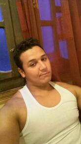 انا من المدينه المنوره، أعزب، 39 سنة هنا من أجل البحث عن شريك لتحقيق زواج عادي تعرف عليّ أكثر من خلال بروفايلي، فربّ صدفة خير من ألف ميعاد.