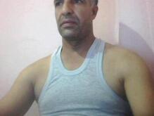 انا من عين الحجل، أعزب، 55 سنة هنا من أجل البحث عن شريك لتحقيق زواج عادي تعرف عليّ أكثر من خلال بروفايلي، فربّ صدفة خير من ألف ميعاد.