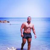 انا من hurghada، أعزب، 36 سنة هنا من أجل البحث عن شريك لتحقيق زواج عادي تعرف عليّ أكثر من خلال بروفايلي، فربّ صدفة خير من ألف ميعاد.