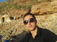 انا من آرزيو، أعزب، 38 سنة هنا من أجل البحث عن شريك لتحقيق زواج عادي تعرف عليّ أكثر من خلال بروفايلي، فربّ صدفة خير من ألف ميعاد.