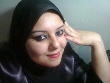 انا من الجيزة، عزباء، 41 سنة هنا من أجل البحث عن شريك لتحقيق علاقة تعارف تعرف عليّ أكثر من خلال بروفايلي، فربّ صدفة خير من ألف ميعاد.