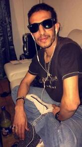 انا مطلق، 48 سنة هنا من أجل البحث عن شريك لتحقيق زواج عادي تعرف عليّ أكثر من خلال بروفايلي، فربّ صدفة خير من ألف ميعاد.