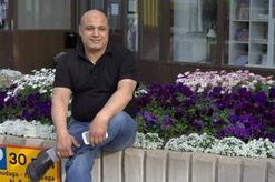 انا من أيسلندا، مطلق، 55 سنة هنا من أجل البحث عن شريك لتحقيق زواج عادي تعرف عليّ أكثر من خلال بروفايلي، فربّ صدفة خير من ألف ميعاد.