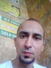 انا من المنستير، أعزب، 40 سنة هنا من أجل البحث عن شريك لتحقيق زواج عادي تعرف عليّ أكثر من خلال بروفايلي، فربّ صدفة خير من ألف ميعاد.