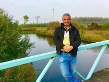 انا أعزب، 49 سنة هنا من أجل البحث عن شريك لتحقيق زواج عادي تعرف عليّ أكثر من خلال بروفايلي، فربّ صدفة خير من ألف ميعاد.