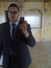 انا من جيزة، أعزب، 37 سنة هنا من أجل البحث عن شريك لتحقيق زواج عادي تعرف عليّ أكثر من خلال بروفايلي، فربّ صدفة خير من ألف ميعاد.