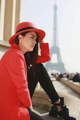 انا عزباء، 93 سنة هنا من أجل البحث عن شريك لتحقيق زواج مسيار تعرف عليّ أكثر من خلال بروفايلي، فربّ صدفة خير من ألف ميعاد.