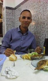 انا من skikda، أعزب، 38 سنة هنا من أجل البحث عن شريك لتحقيق زواج عادي تعرف عليّ أكثر من خلال بروفايلي، فربّ صدفة خير من ألف ميعاد.