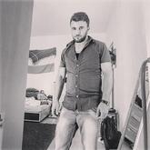 انا عزباء، 39 سنة هنا من أجل البحث عن شريك لتحقيق زواج عادي تعرف عليّ أكثر من خلال بروفايلي، فربّ صدفة خير من ألف ميعاد.