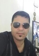 انا من منصور، أعزب، 50 سنة هنا من أجل البحث عن شريك لتحقيق زواج عادي تعرف عليّ أكثر من خلال بروفايلي، فربّ صدفة خير من ألف ميعاد.
