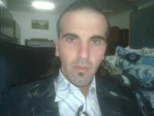 انا من بيت لحم، أعزب، 40 سنة هنا من أجل البحث عن شريك لتحقيق زواج عادي تعرف عليّ أكثر من خلال بروفايلي، فربّ صدفة خير من ألف ميعاد.