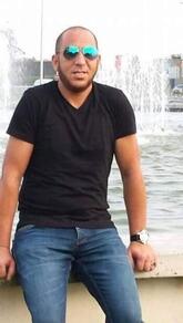انا أعزب، 46 سنة هنا من أجل البحث عن شريك لتحقيق زواج عادي تعرف عليّ أكثر من خلال بروفايلي، فربّ صدفة خير من ألف ميعاد.