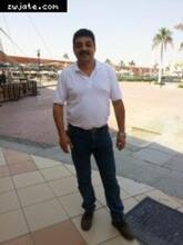 انا أعزب، 50 سنة هنا من أجل البحث عن شريك لتحقيق زواج عادي تعرف عليّ أكثر من خلال بروفايلي، فربّ صدفة خير من ألف ميعاد.