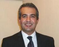 انا أرمل، 47 سنة هنا من أجل البحث عن شريك لتحقيق زواج عادي تعرف عليّ أكثر من خلال بروفايلي، فربّ صدفة خير من ألف ميعاد.