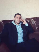 انا من رفح، أعزب، 35 سنة هنا من أجل البحث عن شريك لتحقيق علاقة تعارف تعرف عليّ أكثر من خلال بروفايلي، فربّ صدفة خير من ألف ميعاد.