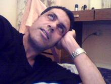 انا أعزب، 58 سنة هنا من أجل البحث عن شريك لتحقيق زواج عادي تعرف عليّ أكثر من خلال بروفايلي، فربّ صدفة خير من ألف ميعاد.