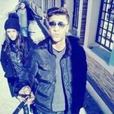 انا من برج الثور، 30 سنة هنا من أجل البحث عن شريك لتحقيق علاقة تعارف تعرف عليّ أكثر من خلال بروفايلي، فربما نجمك هو الذي دلّك إلي.