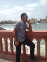 انا من المندره، أعزب، 42 سنة هنا من أجل البحث عن شريك لتحقيق زواج عادي تعرف عليّ أكثر من خلال بروفايلي، فربّ صدفة خير من ألف ميعاد.