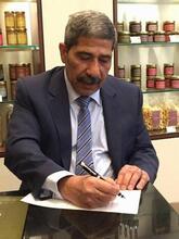 انا متزوج، 70 سنة هنا من أجل البحث عن شريك لتحقيق علاقة تعارف تعرف عليّ أكثر من خلال بروفايلي، فربّ صدفة خير من ألف ميعاد.