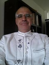 انا أرمل، 57 سنة هنا من أجل البحث عن شريك لتحقيق زواج مسيار تعرف عليّ أكثر من خلال بروفايلي، فربّ صدفة خير من ألف ميعاد.