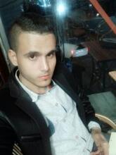 انا من رفح، أعزب، 30 سنة هنا من أجل البحث عن شريك لتحقيق علاقة تعارف تعرف عليّ أكثر من خلال بروفايلي، فربّ صدفة خير من ألف ميعاد.