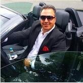 رجل شرقى محنون غيور حنون رجالة زماان اللى انقرضت دلوقت عايز واحده محتاجانى بشده فى حياتها اكون ليها الاب والاخ والزوج والحبيب ببحث عن حد جسمه يتناسق مع جسمى وعقله...