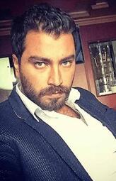 انا من ستوكهولم، أعزب، 42 سنة هنا من أجل البحث عن شريك لتحقيق زواج عادي تعرف عليّ أكثر من خلال بروفايلي، فربّ صدفة خير من ألف ميعاد.