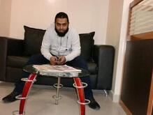 انا متزوج، 41 سنة هنا من أجل البحث عن شريك لتحقيق زواج عادي تعرف عليّ أكثر من خلال بروفايلي، فربّ صدفة خير من ألف ميعاد.